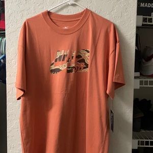 Nike SB shirt